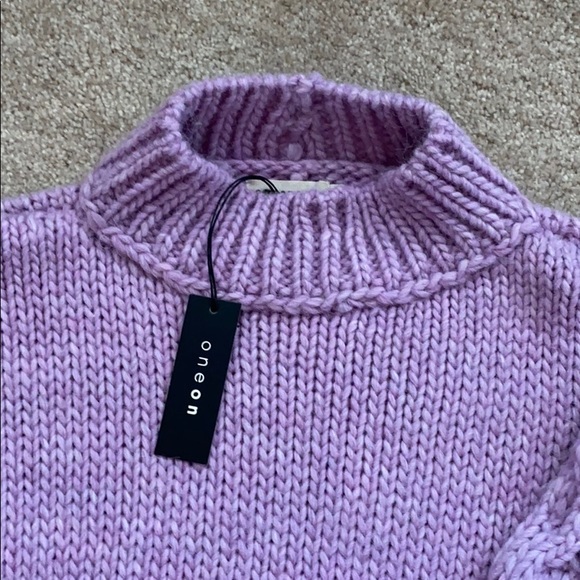 Drop shoulder NWT cropped woolen sweater - Picture 4 of 9